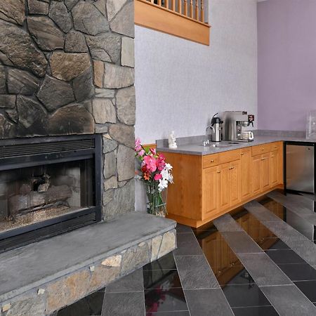 Americas Best Value Inn & Suites Wolcott Exteriér fotografie